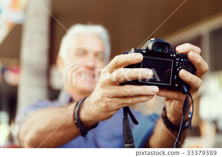 Looking for good shoots 33379389