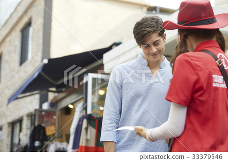 Couple, Guide, Bukchon Hanok Village, Jongno-gu, Seoul 33379546