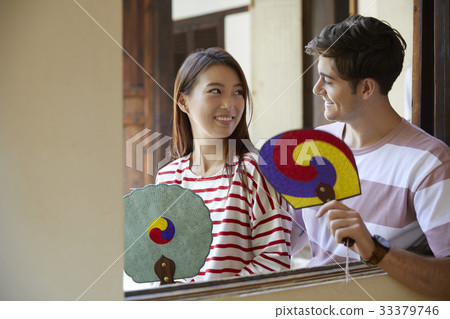 Couple, Bukchon Hanok Village, Jongno-gu, Seoul 33379746