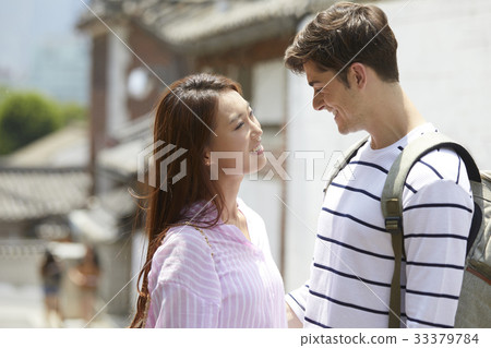 夫婦,首爾鐘路區北村韓屋村 夫婦,首爾鐘路區北村韓屋村 33379784