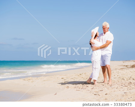 Just us and the ocean Just us and the ocean 33380473