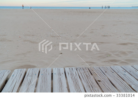 wooden or flooring on the beach wooden or flooring on the beach 33381014