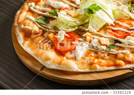 tasty pizza 33381129