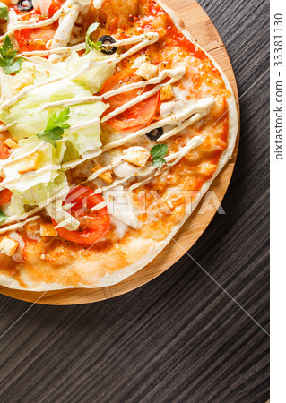 tasty pizza 33381130