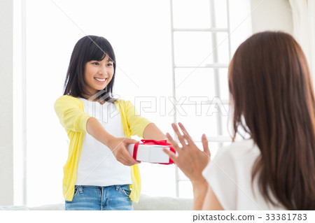 父女兒和禮物 父女兒和禮物 33381783