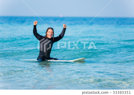 Ready to hit waves Ready to hit waves 33383351