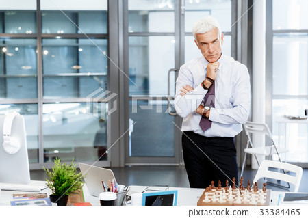Thinking the next move Thinking the next move 33384465