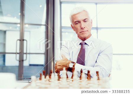 Thinking the next move Thinking the next move 33388155
