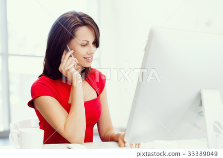 Modern successful business woman Modern successful business woman 33389049