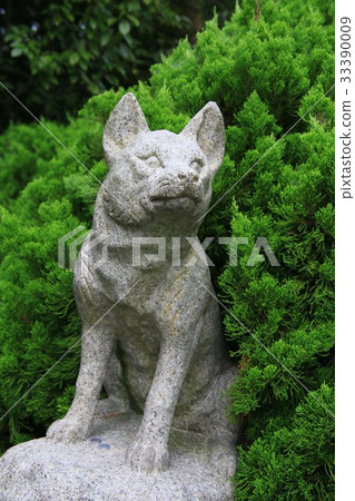 Dog stone statue 33390009