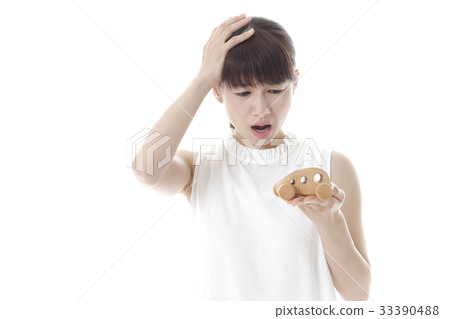 Woman with car trouble image 33390488