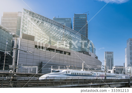 Shinkansen and Tokyo International Forum 33391213