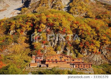 Northern Alps Fall Serizawa hut Northern Alps Fall Serizawa hut 33391570