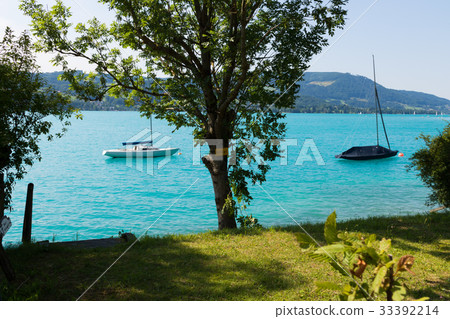 Lake in Austria, Attersee Lake in Austria, Attersee 33392214