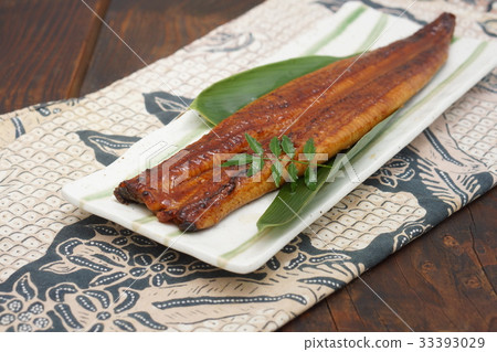 Grilled eels of eel Grilled eels of eel 33393029