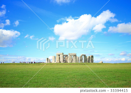 Stonehenge in the prairie 33394415