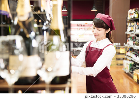 Supermarket supermarket clerk staff 33396290