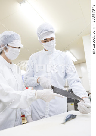 Supermarket          33397978