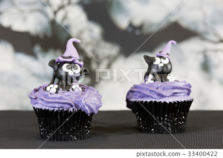 Halloween Cupcakes Halloween Cupcakes 33400422