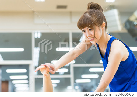 Young Woman, Instructor, Personal Trainer, Yoga, Stretch, Gym, Fitness 33400560