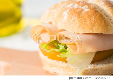 Turkey ham sandwich 33400788