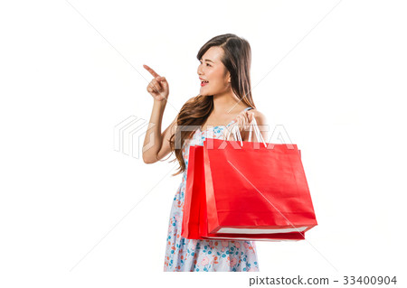Beautiful happy woman with shopping bags 33400904