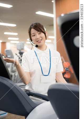 Fitness instructor woman Fitness instructor woman 33401613