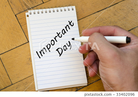 Important day concept on notebook 33402096