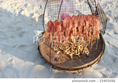 Squid beach food in Thailand 33405098