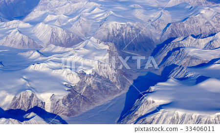 Greenland as seen from the sky Greenland as seen from the sky 33406011