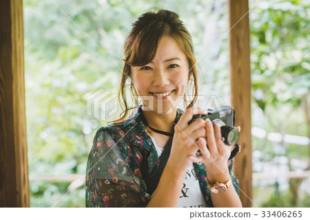 camergirl, grinning, smiling 33406265
