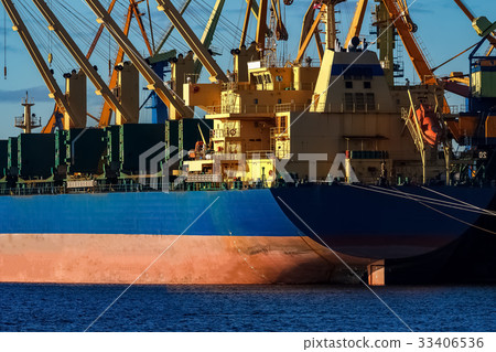 Blue cargo ship 33406536