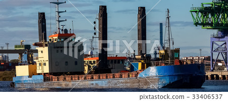 Blue cargo ship 33406537
