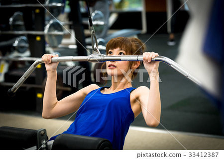 Young woman, gym, fitness Young woman, gym, fitness 33412387