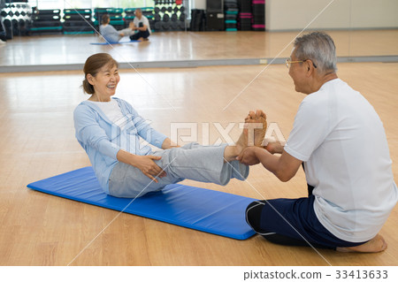 Gym active senior exercise image 33413633