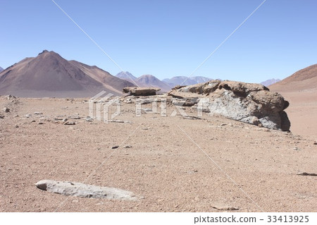 The desert area of the Atacama Highlands in northern South America Chile and the beautiful summer Andes 33413925