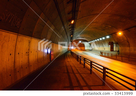 Koheicho inside Toyohama tunnel 33413999