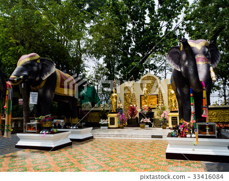 Wat Phra That Doi Kham Chiangmai, Thailand. 33416084