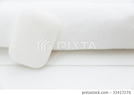 溫泉浴肥皂,毛巾的圖像 溫泉浴肥皂,毛巾的圖像 33417278