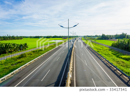 High angle view in highway 33417341