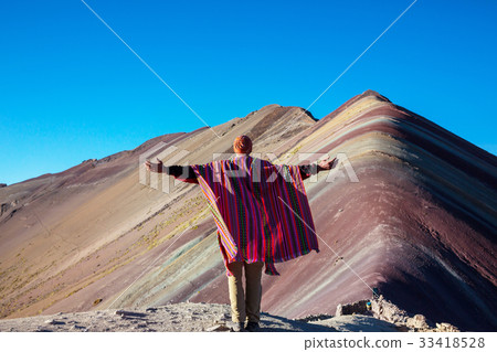 Rainbow mountain 33418528