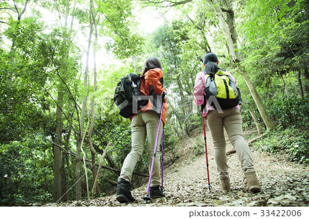 Mountaineering mountain girl trekking friend mountain climbing mountain outdoor hiking 33422006