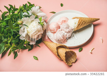 Strawberry and coconut ice cream, cones, white Strawberry and coconut ice cream, cones, white 33422281