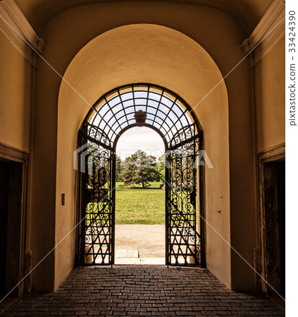 forged gate and castle park in background, valtice-图库照片