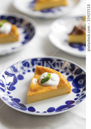 Cheesecake Cheesecake 33425518