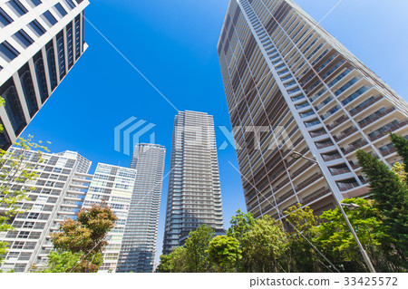 與塔公寓的都市風景 33425572