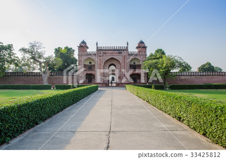 The way to strong red fort The way to strong red fort 33425812