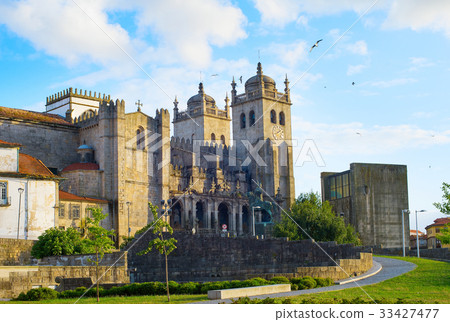 Famous Porto Cathedral, Portugal 33427477