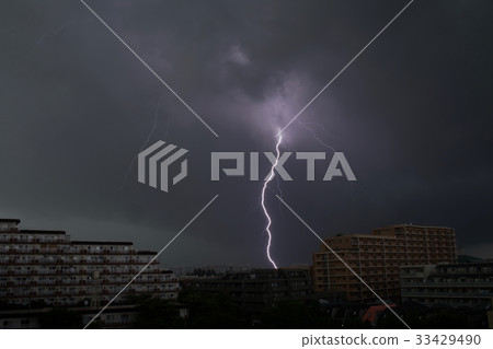 Urban lightning 3 33429490