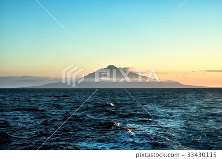 稚內灣（北海道利尻島）的利尻山日落景觀 33430115